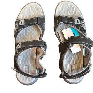 Khombu Women’s Comfort Sandals Size 10 NWT